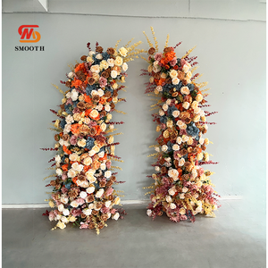 Arco de Flores Artificiales Suaves Hechas a Mano por LEDA, Personalizadas, Novedad, para Decoración de Eventos del Día de San Valentín - Product Image 1
