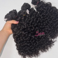 Faisceaux de cheveux bouclés bruts non traités à donneur unique Vendeur indien de cheveux humains en vrac afro crépus Fournisseur de cheveux birmans vietnamiens