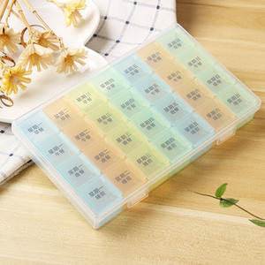 Pilulier portable anti-poussière en PP, nouveau matériau ABS transparent coloré, boîte de rangement pour médicaments rectangulaire à sept jours - Product Image 3