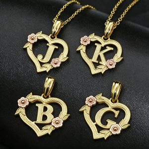 Nuova Collana con Ciondolo a Cuore per Donna, Placcata in Oro Rosa con Lettere A-Z Intarsiate <span class=keywords><strong>e</strong></span> Decorazione Floreale - Product Image 2