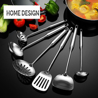 Lot de Cinq Nouveaux Ustensiles de Cuisine en Acier Inoxydable Disponible en Gros pour Usage Domestique et Professionnel : Cuillères, Spatule et Louche