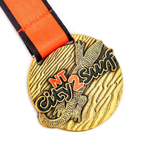 Médaille de marathon sportive personnalisée en émail souple 3D gaufré, en alliage de zinc plaqué or, style antique, avec cordon, pour finisseur de course, vente en gros