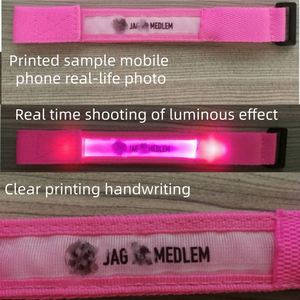 Pulseras LED con Logotipo Personalizado para Niños y Adultos, Accesorios Deportivos Luminosos, Pulsera Intermitente para Campamentos y Eventos Deportivos - Product Image 4