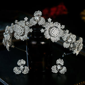 มงกุฎเจ้าสาวคุณภาพสูงจากโรงงานขายส่ง ประดับมุกหวานและผีเสื้อ ชุดเครื่องประดับงานแต่งงาน อุปกรณ์ถ่ายภาพ มงกุฎเจ้าหญิง - Product Image 5