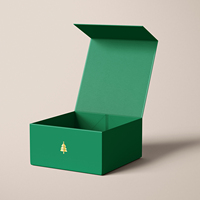 Boîte carrée magnétique à couvercle rabattable au design créatif exquis pour la veille de Noël, emballage vert en carton, doublure en mousse EVA, logo personnalisé