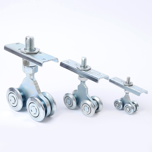 Chariot suspendu argent piste <span class=keywords><strong>coulissante</strong></span> rouleau suspendu <span class=keywords><strong>porte</strong></span> de grange <span class=keywords><strong>Rail</strong></span> chariot roue avec roulement <span class=keywords><strong>porte</strong></span> piste rouleau - Product Image 3
