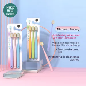 Fábrica Personalizado Logotipo 3pcs Cabeça Larga Adultos E Criança Escova De Dentes De Plástico De Alta Qualidade Super Soft Toothbrush