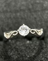 Bague en argent 925 avec zircon, motif herbe bouclée, classique et simple, sertie de griffes, pour femme