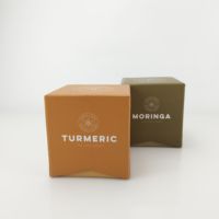 Boîtes d'emballage cosmétiques de luxe personnalisées avec logo sur mesure, dossiers en papier couché, gaufrage et revêtement UV, recyclables