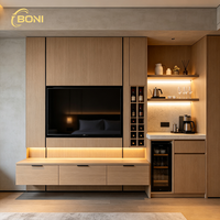 Meuble TV sur mesure pour hôtel MARFA, meuble TV pour chambre d'hôtel, unité murale en bois grainé, console multimédia avec porte-bouteilles, étagère minibar, éclairage LED