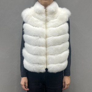2025 donna inverno elegante gilet di lana in vera pelliccia cappotto corto con collo alto <span class=keywords><strong>senza</strong></span> <span class=keywords><strong>maniche</strong></span> gilet di pelliccia di lana - Product Image 2