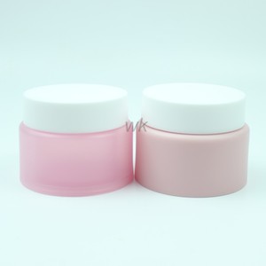 Mỹ Phẩm Chăm sóc Da Kem Jar <span class=keywords><strong>50Ml</strong></span> 100Ml Sang Trọng Matte Frosted Cơ Thể Bơ Chà <span class=keywords><strong>Container</strong></span> Nhựa Kem Jar Với Nắp - Product Image 1