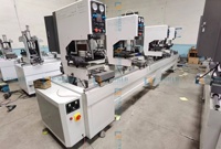Machine à fenêtres UPVC à quatre têtes contrôlée par PLC haut de gamme avec soudure sans soudure pour profilés PVC 4,5 kW 380 V/220 V
