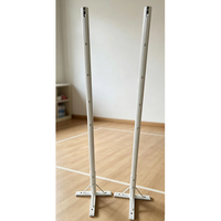 Poteau de filet de badminton fixe au sol en acier robuste pour entraînement et tournoi, équipement sportif de gym, fourni par l'usine
