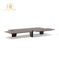 Table basse de salon de designer italien minimaliste, en dalle de marbre de forme spéciale, modèle personnalisé pour maison individuelle
