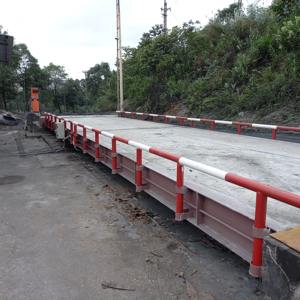 Báscula de Camiones Electrónica LCD de 60 Toneladas de Diseño Vietnamita de Alta Calidad con Personalización OEM y Plataforma de 9 x 3 m - Product Image 3