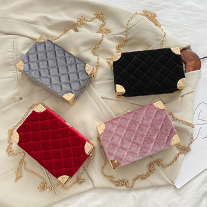 Borsa a Tracolla da Donna alla Moda in Velluto Dorato con Diamanti, Borsa a Tracolla con Catena, <span class=keywords><strong>Pochette</strong></span> in Acrilico - Product Image 1