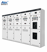 Armoire de parallélisation basse tension GCK avec entrée, ATS double alimentation et compensation par condensateurs pour applications industrielles