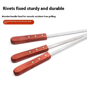 Brochette de barbecue en acier inoxydable avec manche en bois, fourchette à griller réutilisable pour barbecue au <span class=keywords><strong>charbon</strong></span> de bois de poulet facile à nettoyer - Product Image 4
