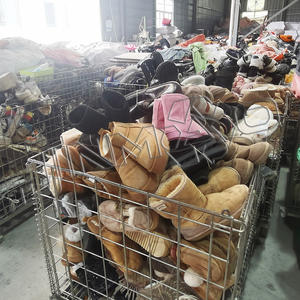 <span class=keywords><strong>Bottes</strong></span> <span class=keywords><strong>de</strong></span> <span class=keywords><strong>neige</strong></span> <span class=keywords><strong>d</strong></span>'hiver <span class=keywords><strong>de</strong></span> catégorie B Fournisseur <span class=keywords><strong>de</strong></span> gros Ballot mixte <span class=keywords><strong>d</strong></span>'usine <span class=keywords><strong>de</strong></span> chaussures usagées pour dame - Product Image 1