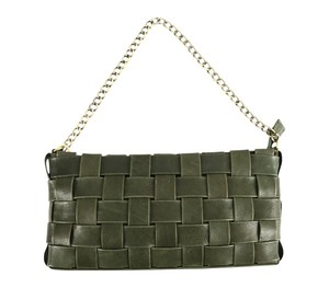 Luxury Olive Woven <b>Handbag</b> With Gold <b>Chain</b> Strap Hand Bag For Women Rich Textured Stylish Modern Design For Everyday Wear - Product Image 3