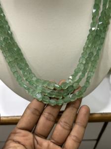 Collier en pierre taillée de fraise d'approvisionnement direct d'usine avec des perles de luxe de crêpe personnalisées pour l'exportation mondiale - Product Image 2