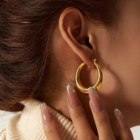 Kustom Moq Rendah baja nirkarat geometris Retro gaya Perancis cahaya mewah baja Titanium anting berlubang anting berlapis emas