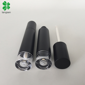 Sản Xuất Tại Trung Quốc Nhựa Vòng Matte Màu Đen <span class=keywords><strong>Lip</strong></span> <span class=keywords><strong>Gloss</strong></span> Container, 5Ml, 6Ml Đen <span class=keywords><strong>Lip</strong></span> <span class=keywords><strong>Gloss</strong></span> Ống Sinh Thái Thân Thiện - Product Image 6
