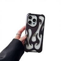 Coque de téléphone mate à motif flamme animale creuse pour 17 Pro Max/15/14/13 avec dissipation thermique et résistance aux chutes