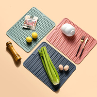 Tapis de séchage de vaisselle en silicone pliable au design moderne napperon imperméable à l'eau pour plusieurs tables Tapis de cuisine antidérapant