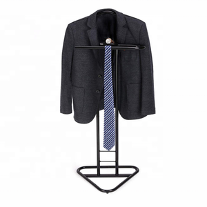 Perchero para Trajes de Hombre, Perchero de Metal Negro para Ropa de Hombre - Product Image 1
