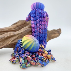 Décoration de bureau pieuvre au design amusant 2026, statue de pieuvre colorée pour fêtes et festivals - Product Image 3