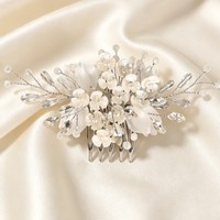 Peigne à cheveux de mariée fait main avec fleurs blanches, fausses perles et cristaux, accessoires de coiffure dorés et argentés pour femmes, parure de tête pour fête