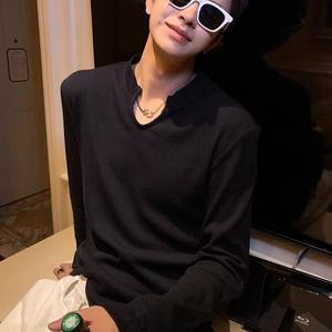 Hot Logo personnalisé hommes décontracté solide à manches longues t-shirts polyvalent respirant en plein air à manches longues t-shirts - Product Image 4