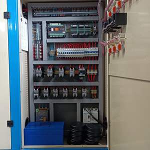 Semi-automatische 1L HDPE/PE/PP flesblaasmachine Mitsubishi PLC lager motor kerncomponenten 380V/220V 1 jaar garantie - Product Image 6