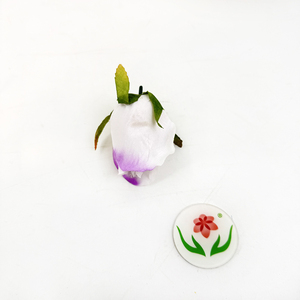 Fiori Artificiali di Rosa in Seta Morbida Fatti a Mano, Realistici Rossi e Bianchi da 5cm, per Matrimoni, Feste ed Eventi al Chiuso - Product Image 6