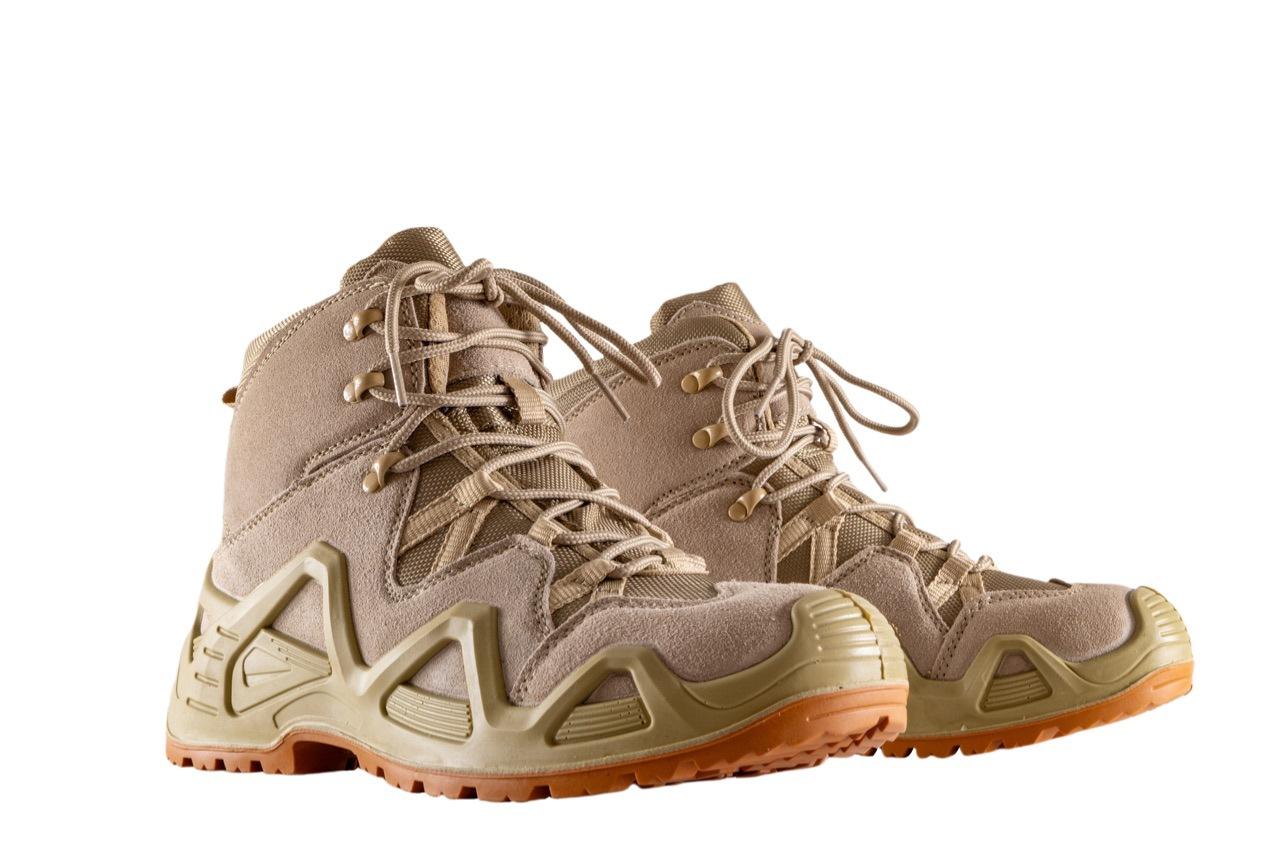 สีเขียว (มีป้ายแบรนด์)