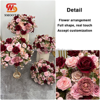 {"defaultLocale":null,"langAndValueMap":{"fr_FR":{"autoTranslate":true,"value":"Boule florale artificielle en soie de couleur automnale rustique et élégante pour centre de table de mariage","translateEngineVersion":"AE_TRANS"}}}