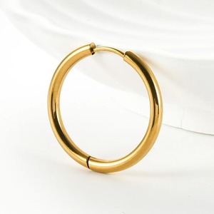 Aros de Acero Inoxidable Tipo Huggies de 10/12/14/16/18/20 mm, Aros Redondos Clásicos Minimalistas Multicolores, Joyería para Hombre y Mujer, Regalos - Product Image 1