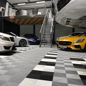 Gạch lát sàn nhà để xe nhựa lắp ghép 40*40*1.8cm, thiết kế hiện đại, chống trơn trượt, lắp đặt dễ dàng - Product Image 4