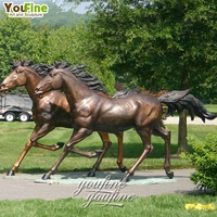 Statue de deux chevaux au galop en bronze noir, décoration de jardin extérieur, sculpture de chevaux en métal moulé pour ranch, villa, propriété, patio, aménagement paysager