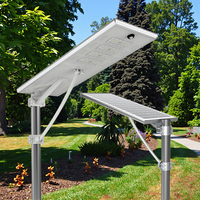 Farola solar profesional con cuerpo de aleación de aluminio con controlador LED todo en uno IP68 nominal 3,2 V 60W-150W