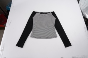 Casual Streetwear <b>Off</b>-<b>Shoulder</b> <b>Long</b> <b>Sleeve</b> Jersey <b>Top</b> with Color-Blocked Striped Detail Slim Fit Versatile Women's T-Shirt - Product Image 2
