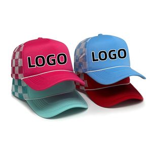 Casquette en mousse vierge OEM, broderie de logo personnalisée, casquette trucker 5 panneaux avec dos en maille unie - Product Image 1