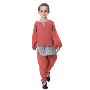 Set per bambini musulmani modesti 2 pezzi top e pantaloni Harem completo arabo bambine lunghe camicia e pantaloni - Product Image 2