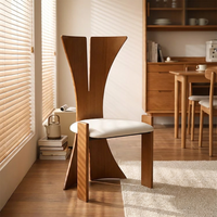 Chaise de salle à manger moderne en bois massif, mobilier de salon, chaise de salle à manger créative en forme de queue de baleine avec coussin pour hôtel