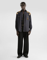 Chemise en jean Y2K noire délavée pour homme, style streetwear, avec broderies et patchwork sur le devant et le dos, collection 2026