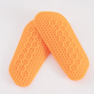 Protège-tibias de football pour hommes et femmes, mini protections antichoc en EVA, équipement de protection avec couleurs personnalisables pour adultes et enfants - Product Image 1