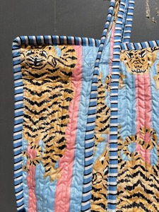 Bolsa de Mano de Algodón con Estampado Animal Hecha a Mano con Bolsillo Interior, Tamaño Grande para Viajes de Verano y Compras, Bolsa de Regalo Moderna - Product Image 3