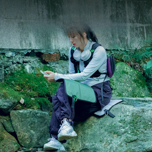 Tapis de pique-nique pliable portable d'extérieur en gros, coussin imperméable et résistant à l'humidité, épais, pour le camping et la randonnée - Product Image 4